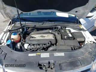2013 Volkswagen CC Sport Plus с VIN WVWBP7AN5DE550701, выставлен на аукционе IAAI как лот 41791421 с пробегом 124 503 миль миль и . История ставок и продаж доступна на DreamBid. Изображение 10.