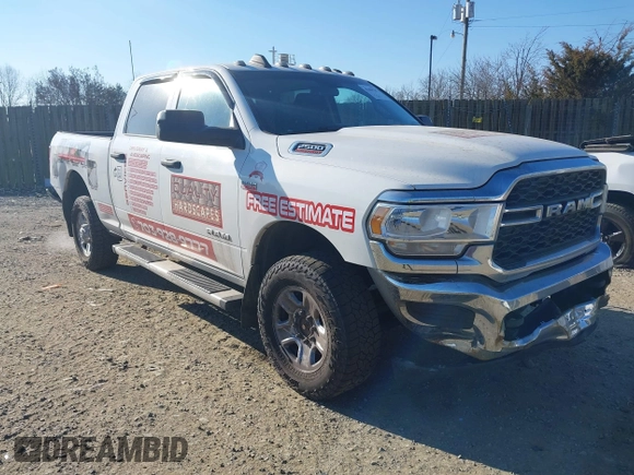 2019 Ram 2500 Tradesman with VIN 3C6UR5CJXKG590738, listed as a IAAI auction lot 41699787 with 134,913 mi miles. Bid and sale history available at carsss.com. Image 1.