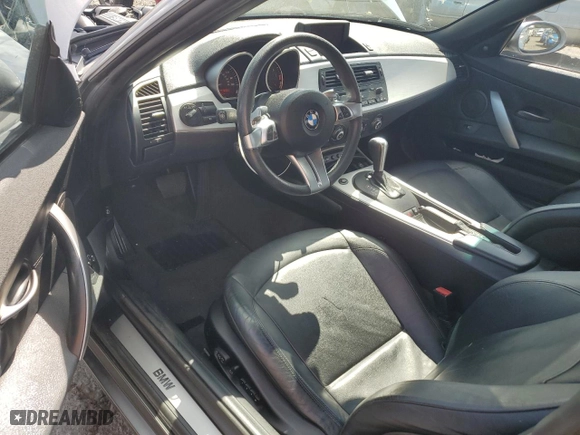 2008 BMW Z4 3.0si with VIN 4USBU53508LX04379, listed as a Copart auction lot 68740084 with 69,685 mi miles and Salvage Title. Bid and sale history available at carsss.com. Image 8.