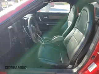 2001 Toyota MR2 z VIN JTDFR320X10028078, wystawiony jako Copart lot #85923434 z przebiegiem 81 436 mil mil oraz Szkoda całkowita • Salvage title. Historia ofert i sprzedaży dostępna na DreamBid. Obrazek 7.