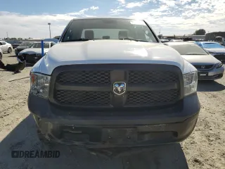 2015 Ram 1500 Tradesman z VIN 1C6RR7KM5FS547839, wystawiony jako Copart lot #77969884 z przebiegiem Nie podano mil oraz Szkoda całkowita • Salvage title. Historia ofert i sprzedaży dostępna na DreamBid. Obrazek 5.