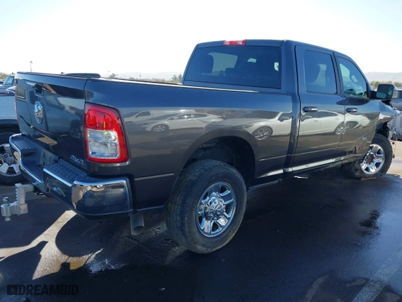2019 Ram 2500 Big Horn with VIN 3C6UR5DL3KG519364, listed as a IAAI auction lot 41582163 with 21,881 mi miles. Bid and sale history available at carsss.com. Image 4.