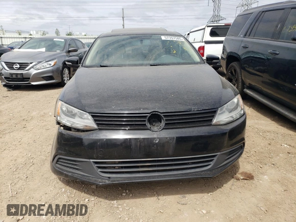 2011 Volkswagen Jetta SE with VIN 3VWDX7AJ6BM395554, listed as a Copart auction lot 57397585 with 139,857 mi miles and Salvage title. Bid and sale history available at DreamBid. Image 5.