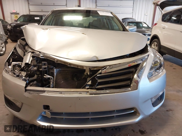 2015 Nissan Altima 2.5 S with VIN 1N4AL3AP0FN389832, listed as a IAAI auction lot 41684604 with 108,882 mi miles. Bid and sale history available at carsss.com. Image 6.