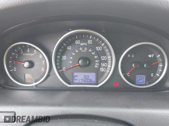 2011 Hyundai Veracruz GLS with VIN KM8NUDCC6BU176825, listed as a IAAI auction lot 41616493 with 174,006 mi miles and . Bid and sale history available at DreamBid. Image 7.