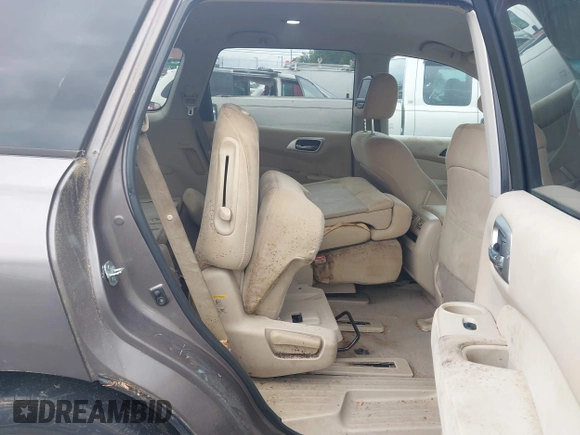 2014 Nissan Pathfinder SL with VIN 5N1AR2MM8EC606005, listed as a IAAI auction lot 42199339 with 152,537 mi miles. Bid and sale history available at carsss.com. Image 8.