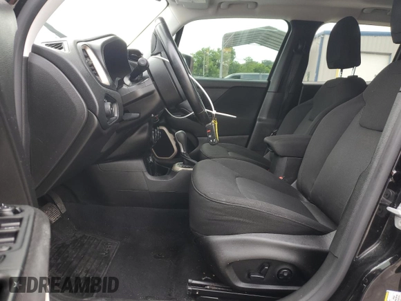 2017 Jeep Renegade Altitude with VIN ZACCJABB4HPG38515, listed as a Copart auction lot 58503415 with 104,040 mi miles and Salvage title. Bid and sale history available at DreamBid. Image 7.