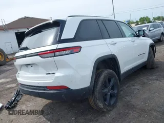2023 Jeep Grand Cherokee Limited with VIN 1C4RJHBG5PC643014, listed as a IAAI auction lot 42352689 with 17,039 mi miles and . Bid and sale history available at DreamBid. Image 4.