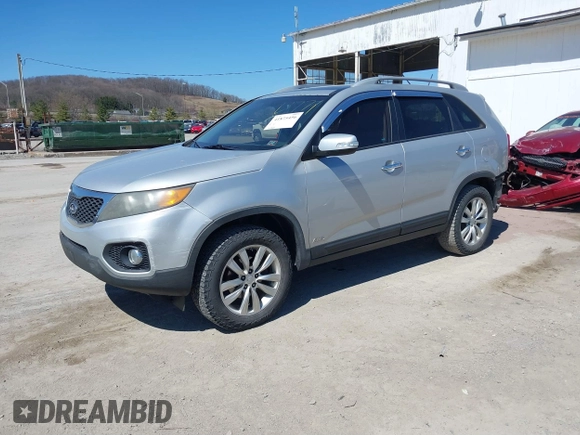 2011 Kia Sorento EX with VIN 5XYKUDA28BG104771, listed as a IAAI auction lot 41875456 with 137,340 mi miles. Bid and sale history available at carsss.com. Image 2.