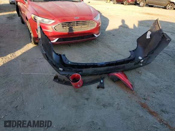 2022 Ford Explorer z VIN 1FMSK7BH4NGB93987, wystawiony jako Copart lot #46598345 z przebiegiem 85 281 mil mil oraz Szkoda całkowita • Salvage title. Historia ofert i sprzedaży dostępna na DreamBid. Obrazek 13.