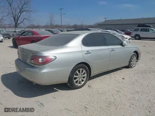 2004 Lexus ES 330 with VIN JTHBA30G345034106, listed as a IAAI auction lot 41754637 with 176,000 mi miles. Bid and sale history available at carsss.com. Image 4.