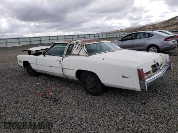 1975 Cadillac Eldorado z VIN 6L47S5Q245199, wystawiony jako Copart lot #51089325 z przebiegiem 2 991 mil mil oraz Czysty tytuł • Clean title. Historia ofert i sprzedaży dostępna na DreamBid. Obrazek 2.