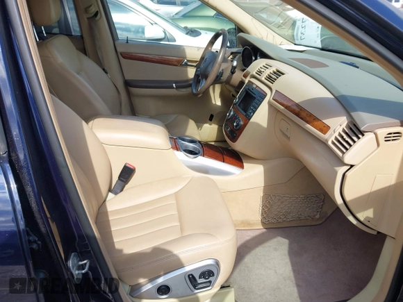 2009 Mercedes-Benz R 3.5L with VIN 4JGCB65E49A098144, listed as a IAAI auction lot 42027237 with 232,786 mi miles and . Bid and sale history available at DreamBid. Image 5.