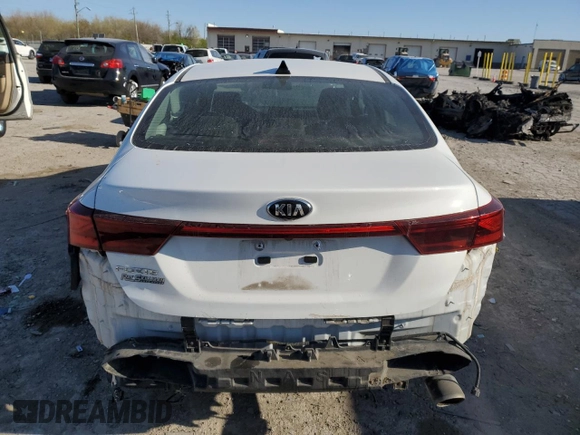 2019 Kia Forte LXS with VIN 3KPF24AD3KE121158, listed as a Copart auction lot 53329265 with 67,576 mi miles and Salvage title. Bid and sale history available at DreamBid. Image 6.