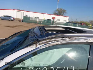 2024 Kia Sorento S z VIN 5XYRL4JCXRG273002, wystawiony jako IAAI lot #42092542 z przebiegiem 8444 mil mil oraz . Historia ofert i sprzedaży dostępna na DreamBid. Obrazek 14.