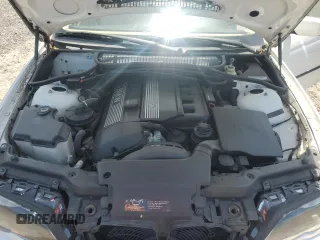 2005 BMW 3 Series 325i z VIN WBAEV33455KW18334, wystawiony jako Copart lot #57712465 z przebiegiem 157 576 mil mil oraz Szkoda całkowita • Salvage title. Historia ofert i sprzedaży dostępna na DreamBid. Obrazek 11.
