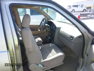 2002 Nissan Pathfinder SE z VIN JN8DR09Y82W717024, wystawiony jako IAAI lot #41819237 z przebiegiem 216 760 mil mil oraz . Historia ofert i sprzedaży dostępna na DreamBid. Obrazek 5.