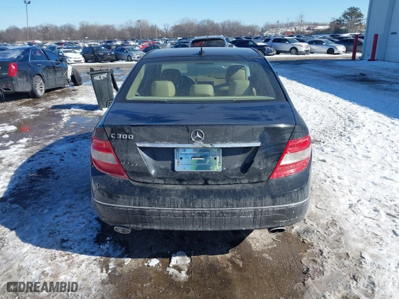 2008 Mercedes-Benz C-Class 3.0L Sport with VIN WDDGF54X38F132654, listed as a IAAI auction lot 41636322 with 184,131 mi miles. Bid and sale history available at carsss.com. Image 16.