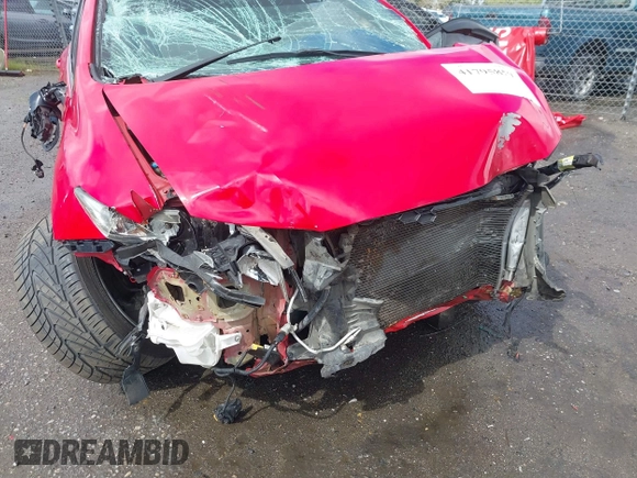 2015 Honda Civic Si z VIN 2HGFB6E59FH705414, wystawiony jako IAAI lot #41795859 z przebiegiem Nie podano mil oraz . Historia ofert i sprzedaży dostępna na DreamBid. Obrazek 17.