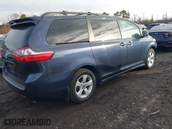 2020 Toyota Sienna LE Auto Access Seat with VIN 5TDKZ3DC4LS050616, listed as a IAAI auction lot 41412876 with 91,525 mi miles. Bid and sale history available at carsss.com. Image 4.