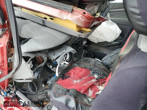 2000 Ford Focus ZX3 with VIN 3FAFP3139YR183514, listed as a Copart auction lot 46569125 with Not Provided miles and Salvage Title. Bid and sale history available at carsss.com. Image 8.