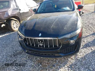 2017 Maserati Levante z VIN ZN661XUA1HX234457, wystawiony jako IAAI lot #41029384 z przebiegiem 132 624 mil mil oraz . Historia ofert i sprzedaży dostępna na DreamBid. Obrazek 13.