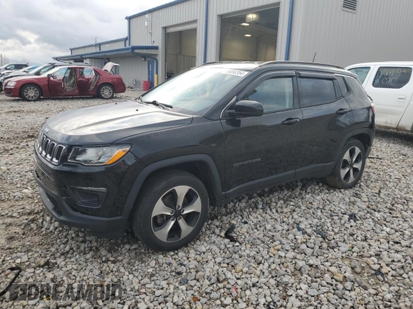 2018 Jeep Compass Latitude z VIN 3C4NJDBB9JT232917, wystawiony jako Copart lot #79050354 z przebiegiem 79 885 mil mil oraz Czysty tytuł • Clean title. Historia ofert i sprzedaży dostępna na DreamBid. Obrazek 1.