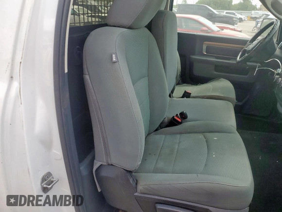 2017 Ram 1500 SLT z VIN 3C6JR6EG9HG671863, wystawiony jako Copart lot #57109575 z przebiegiem 27 925 mil mil oraz Czysty tytuł • Clean title. Historia ofert i sprzedaży dostępna na DreamBid. Obrazek 10.