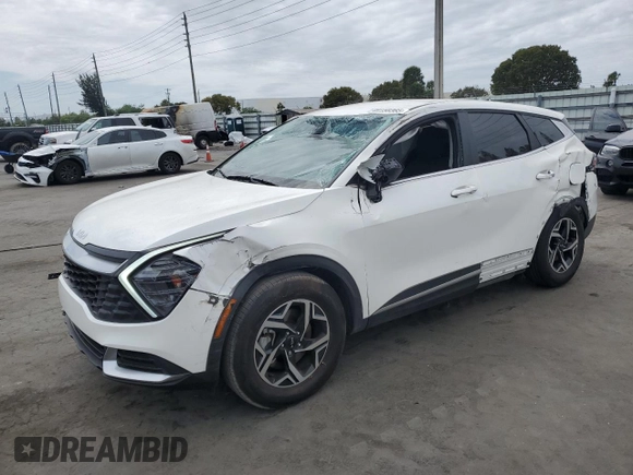 2024 Kia Sportage LX with VIN KNDPU3DFXR7316318, listed as a Copart auction lot 49158365 with 8,137 mi miles and Salvage Title. Bid and sale history available at DreamBid. Image 1.