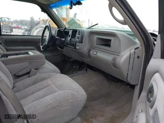 1999 GMC Sierra 2500 Crew Cab with VIN 1GTGK23R3XF050476, listed as a IAAI auction lot 41630143 with 158,655 mi miles. Bid and sale history available at carsss.com. Image 5.