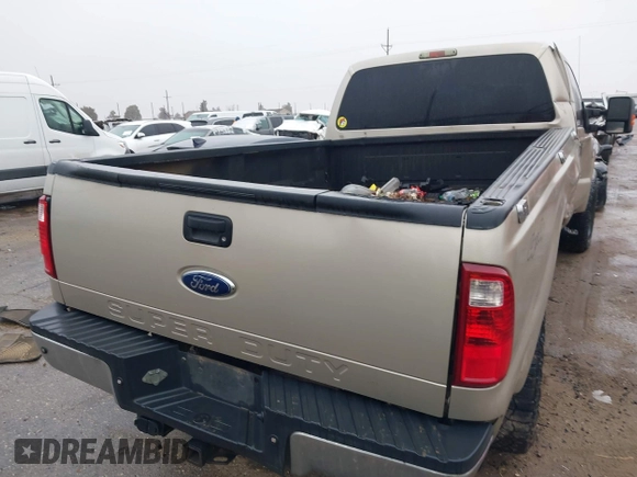 2008 Ford Super Duty F-250 SRW XL with VIN 1FTSX21R28EB92694, listed as a IAAI auction lot 41433945 with 209,613 mi miles. Bid and sale history available at carsss.com. Image 16.
