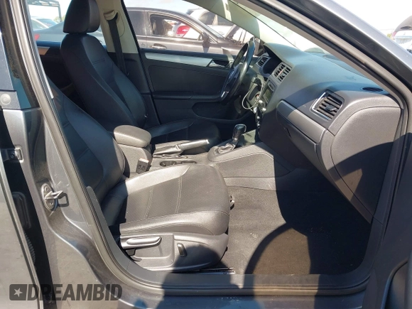 2013 Volkswagen Jetta SE with VIN 3VWDP7AJ2DM394520, listed as a IAAI auction lot 42777144 with 154,836 mi miles and . Bid and sale history available at DreamBid. Image 5.
