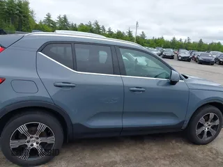 2021 Volvo XC40 Inscription with VIN YV4162UL2M2432602, listed as a IAAI auction lot 42331915 with 54,195 mi miles and . Bid and sale history available at DreamBid. Image 14.