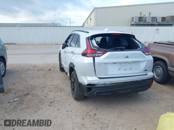 2024 Mitsubishi Eclipse Cross LE z VIN JA4ATVAA2RZ060509, wystawiony jako IAAI lot #42060191 z przebiegiem 13 421 mil mil oraz . Historia ofert i sprzedaży dostępna na DreamBid. Obrazek 3.