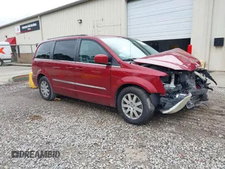 2014 Chrysler Town & Country Touring z VIN 2C4RC1BGXER363594, wystawiony jako IAAI lot #42371935 z przebiegiem 138 303 mil mil oraz . Historia ofert i sprzedaży dostępna na DreamBid. Obrazek 1.