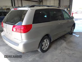 2007 Toyota Sienna XLE with VIN 5TDZK22C67S062210, listed as a IAAI auction lot 42099448 with 144,859 mi miles. Bid and sale history available at carsss.com. Image 4.