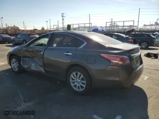 2014 Nissan Altima 2.5 S with VIN 1N4AL3APXEN256817, listed as a Copart auction lot 50710245 with 152,757 mi miles and Salvage Title. Bid and sale history available at carsss.com. Image 2.