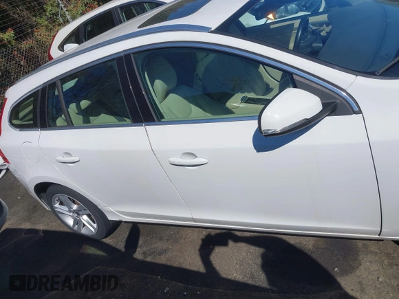 2015 Volvo V60 T5 Drive-E Premier with VIN YV140MEBXF1196500, listed as a IAAI auction lot 41848567 with 159,015 mi miles. Bid and sale history available at carsss.com. Image 14.