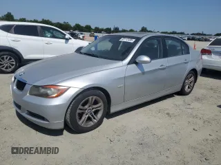 2008 BMW 3 Series 328i z VIN WBAVC53538FZ87992, wystawiony jako Copart lot #60112495 z przebiegiem 138 489 mil mil oraz Czysty tytuł • Clean title. Historia ofert i sprzedaży dostępna na DreamBid. Obrazek 1.