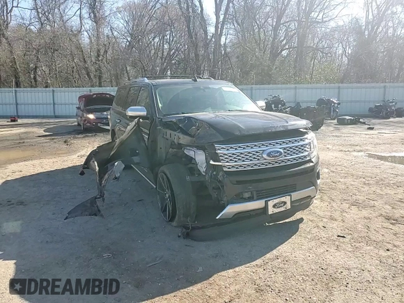 2019 Ford Expedition Max Platinum с VIN 1FMJK1LTXKEA14841, выставлен на аукционе Copart как лот 47119735 с пробегом 166 910 миль миль и Списание • Salvage title. История ставок и продаж доступна на DreamBid. Изображение 11.