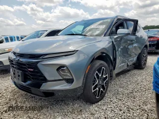 2024 Chevrolet Blazer RS z VIN 3GNKBERS0RS138137, wystawiony jako Copart lot #57655375 z przebiegiem 14 997 mil mil oraz Czysty tytuł • Clean title. Historia ofert i sprzedaży dostępna na DreamBid. Obrazek 1.