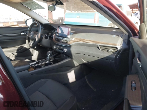 2024 Nissan Altima SV with VIN 1N4BL4DV1RN383465, listed as a IAAI auction lot 42720120 with 44,186 mi miles and . Bid and sale history available at DreamBid. Image 5.