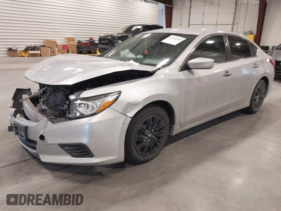 2018 Nissan Altima 2.5 SR with VIN 1N4AL3AP5JC294624, listed as a IAAI auction lot 41701907 with 89,340 mi miles. Bid and sale history available at carsss.com. Image 2.