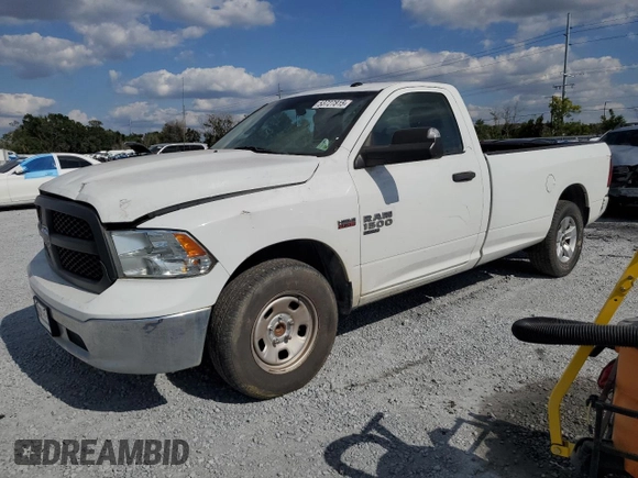 2020 Ram 1500 Tradesman z VIN 3C6JR6DT2LG164598, wystawiony jako Copart lot #53727815 z przebiegiem 141 335 mil mil oraz Czysty tytuł • Clean title. Historia ofert i sprzedaży dostępna na DreamBid. Obrazek 1.