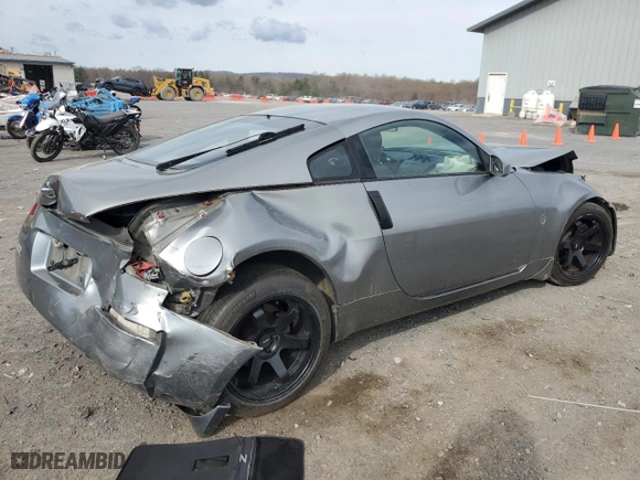 2006 Nissan 350Z with VIN JN1AZ34DX6M311061, listed as a Copart auction lot 50925715 with 0 miles and Salvage Title. Bid and sale history available at carsss.com. Image 3.
