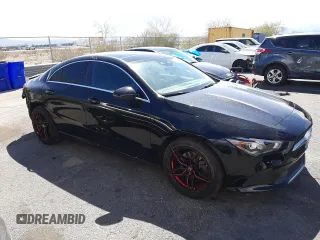 2020 Mercedes-Benz CLA 250 z VIN WDD5J4GB9LN034131, wystawiony jako Copart lot #50998265 z przebiegiem 92 658 mil mil oraz Szkoda całkowita • Salvage title. Historia ofert i sprzedaży dostępna na DreamBid. Obrazek 4.