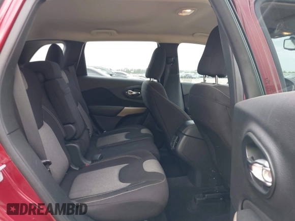 2017 Jeep Cherokee Sport с VIN 1C4PJLAB4HD231162, выставлен на аукционе IAAI как лот 41937402 с пробегом 84 475 миль миль и . История ставок и продаж доступна на DreamBid. Изображение 8.