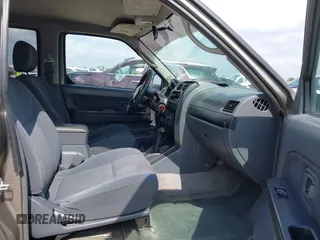 2004 Nissan Frontier XE z VIN 1N6ED29X04C467975, wystawiony jako IAAI lot #42168457 z przebiegiem 171 354 mil mil oraz . Historia ofert i sprzedaży dostępna na DreamBid. Obrazek 5.