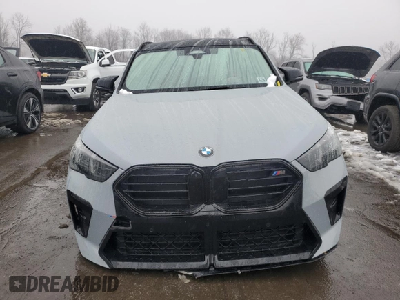 2024 BMW X2 M35i with VIN WBX83GM08R5Z46721, listed as a Copart auction lot 84721724 with 5,872 mi miles and Salvage Title. Bid and sale history available at carsss.com. Image 5.
