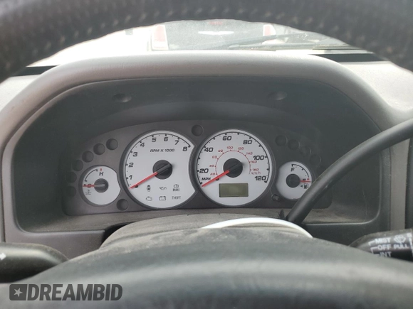 2001 Ford Escape XLT with VIN 1FMYU03131KF10968, listed as a Copart auction lot 67849474 with 197,328 mi miles and Salvage Title. Bid and sale history available at carsss.com. Image 9.